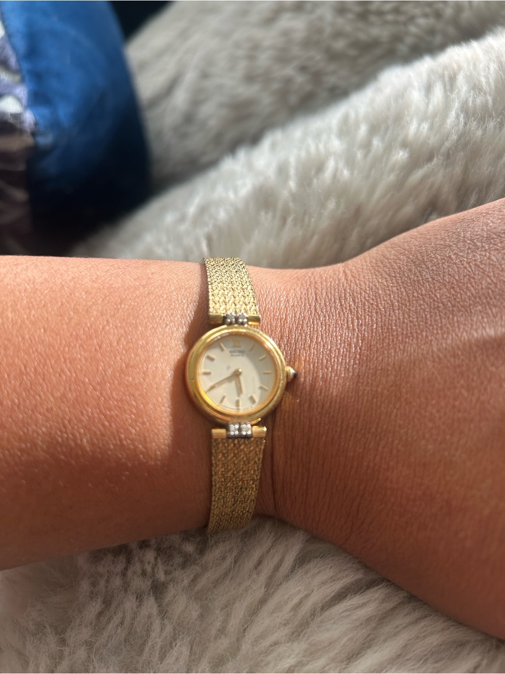 Vintage Seiko Gold-tone Four Diamond Bezel Dainty Elegant Watch
